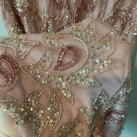 - Beaded Mesh Cocktail Dress
PISARRO NIGHTS new without tag - Picture 4 of 7